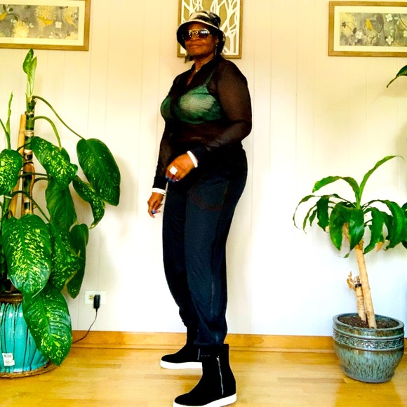 ✨Steve Madden✨ Black Suede Hightop Platform Sneakers W/Dual Zipper - Picture 12 of 14